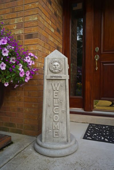 Welcome Obelisk
